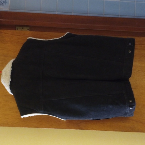 Leather vest with fleece lining (Repage) - Picture 2 of 5